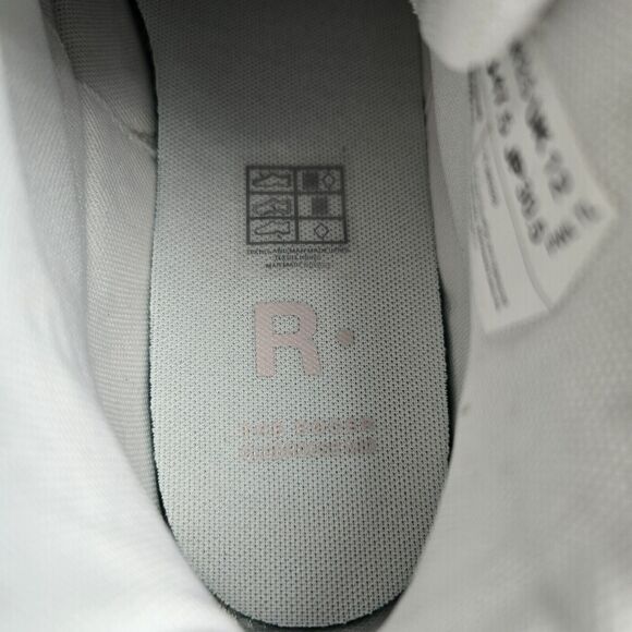 On Running White and Gray Sneakers - Picture 11 of 12